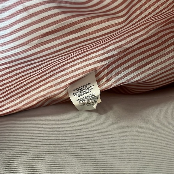 Express Cream Background with Deep and Pale Pink Ckecks. Coat - Picture 6 of 8